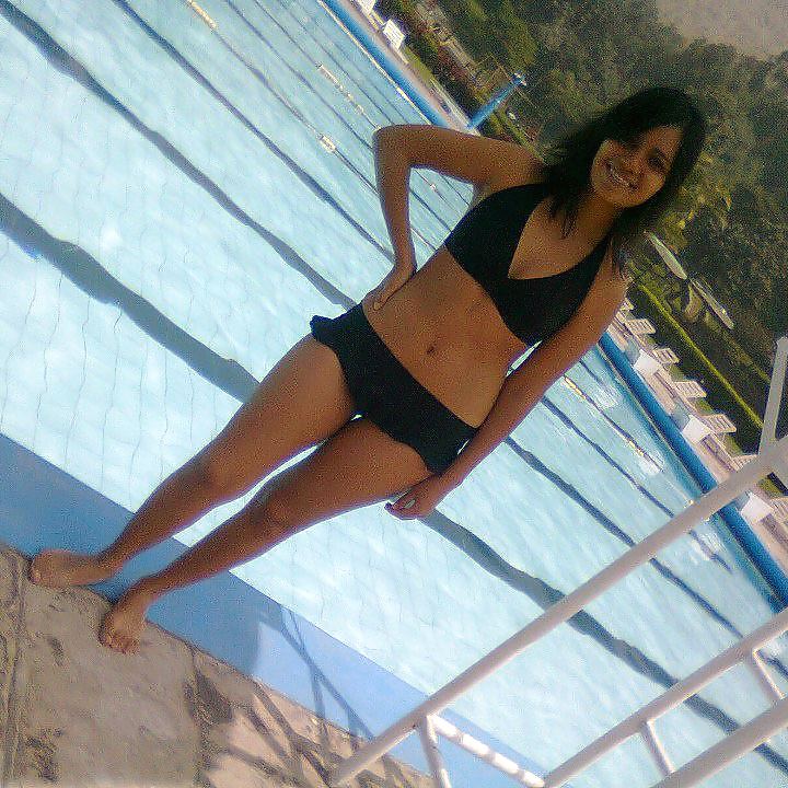 Mujer (amiguitas 56)
 #13829344