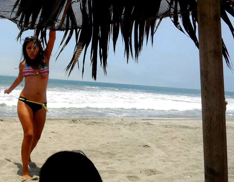 Mujer (amiguitas 56)
 #13829432