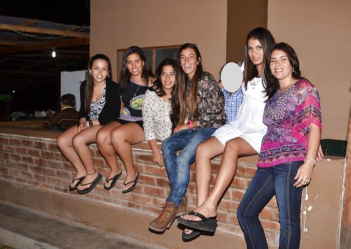 Mujer (amiguitas 56)
 #13829437