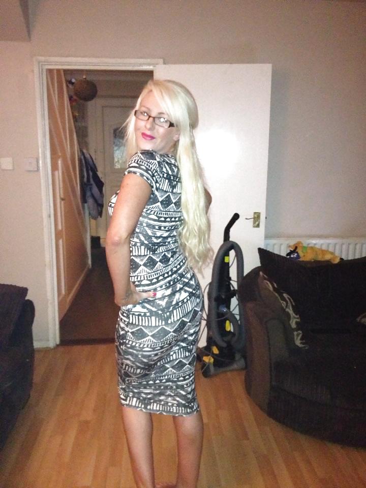 More of the slut
 #18589580
