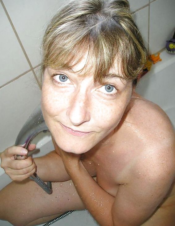 Martha ....Reife Pflaume aus Wien #8931381