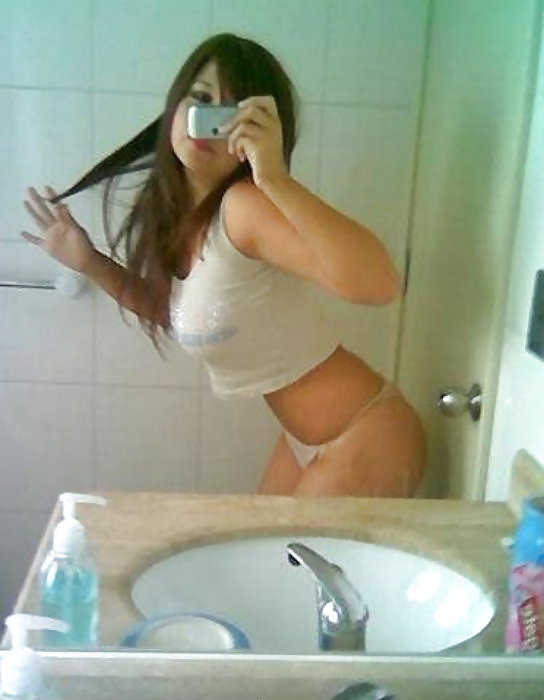 Tempting Provocative Buddy Vol. 116
