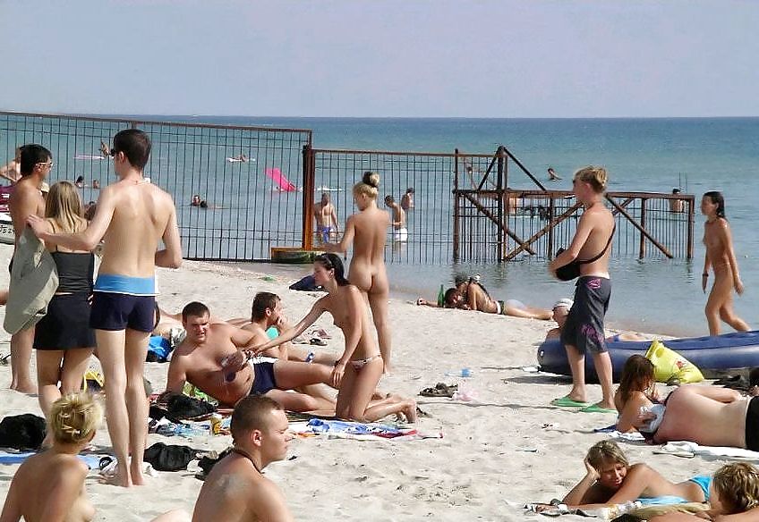 Sono un nudista sulla spiaggia
 #1947958