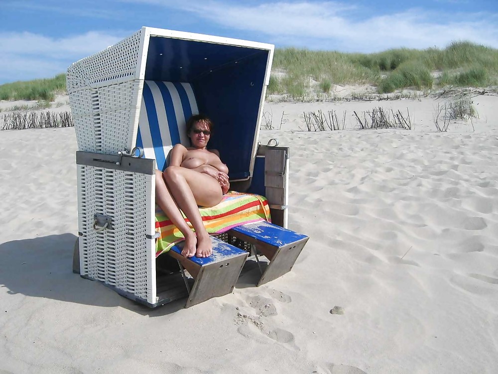 Je Suis Un Nudiste De La Plage #1948023