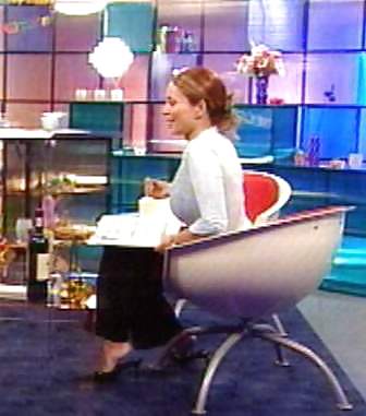 Ungarische MILF Berühmtheit - Sarah Csisztu 2 #16405061