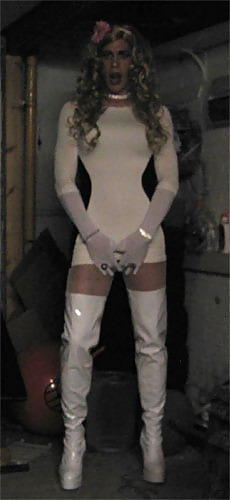 Mistress Foofoo is a bit of all white #13938260