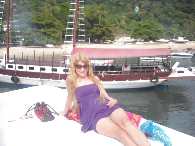 ...me blond #13183036