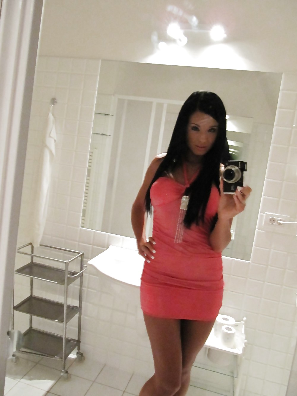 Sexy babe toma caliente selfshots
 #18895007