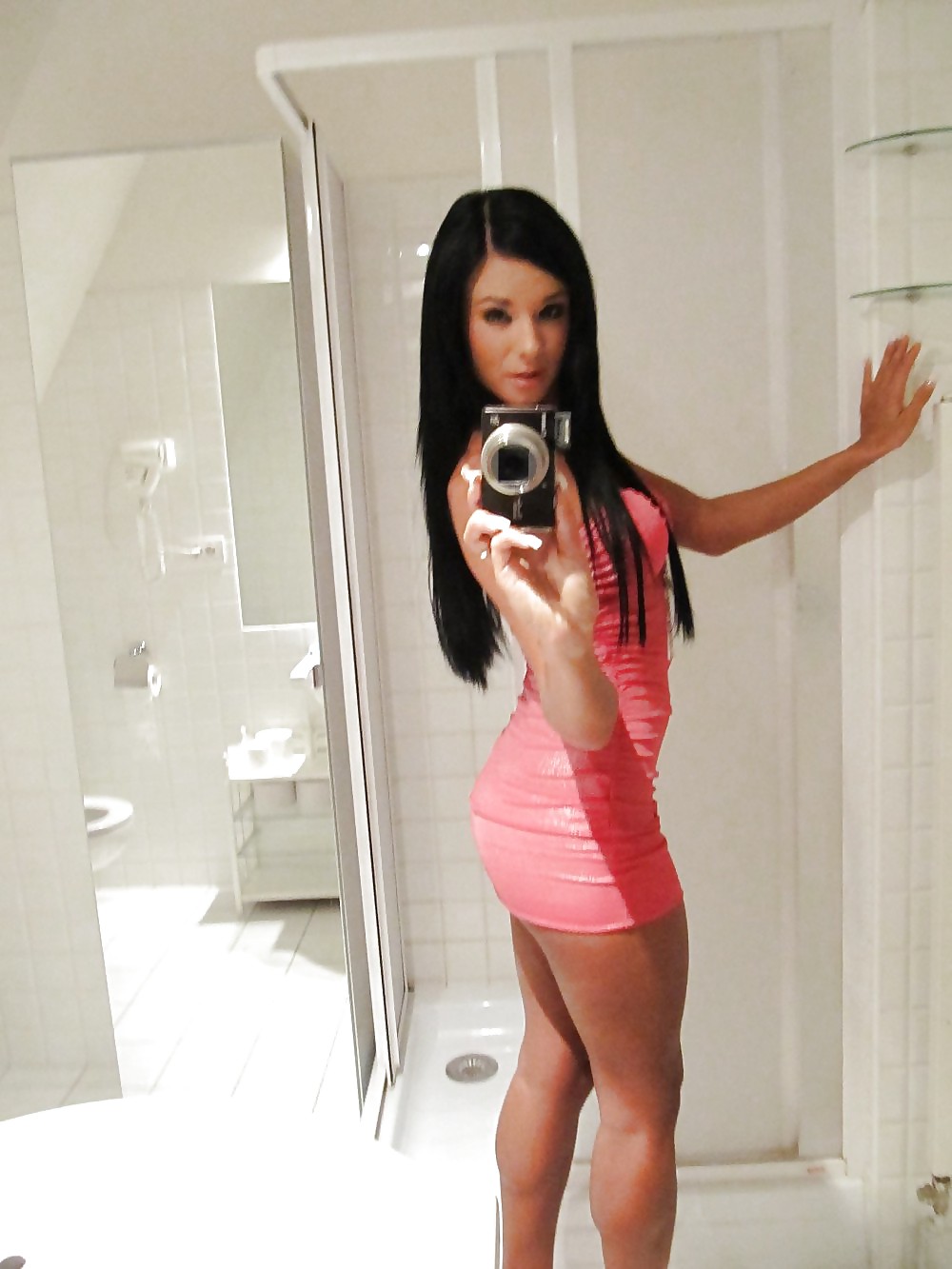 Sexy babe toma caliente selfshots
 #18895036