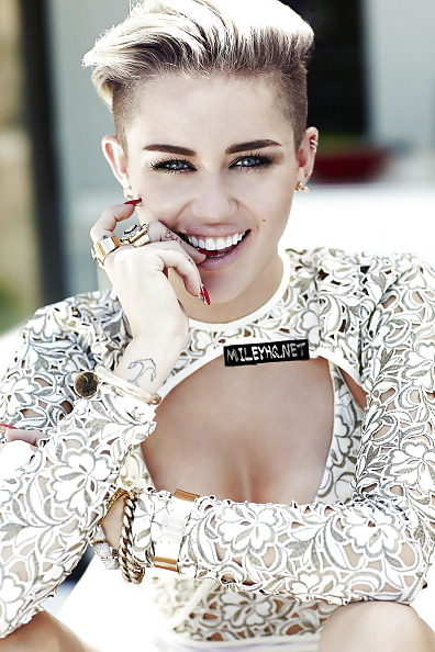 Miley cyrus superba
 #22052034