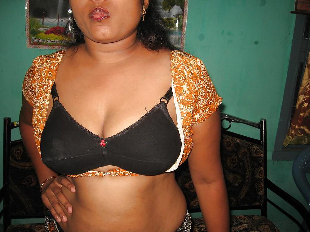 India esposa saree strip y tease
 #22073303