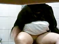 Arab bitch on toilet #7427620