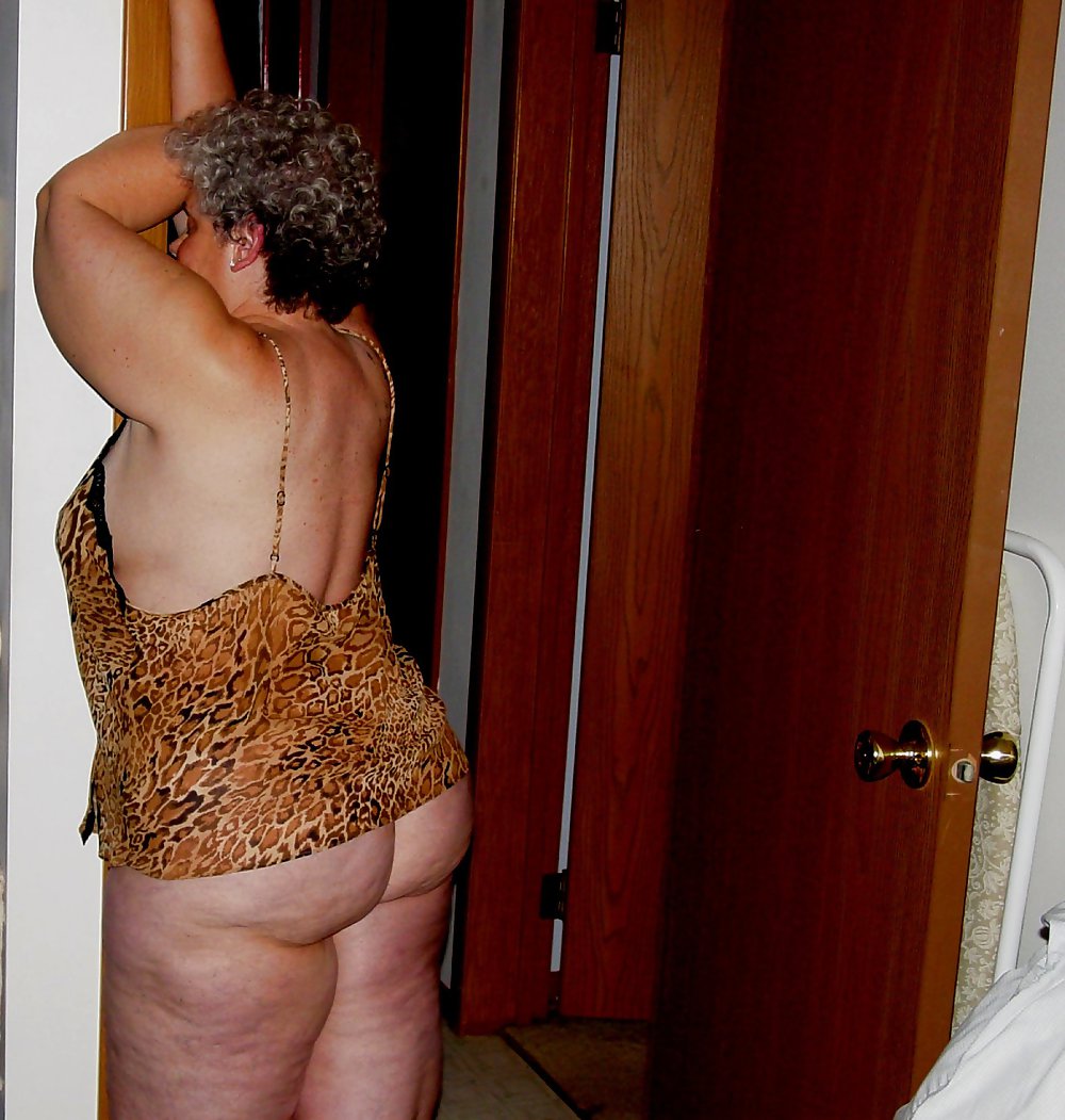 Big butts please repost! #6839182