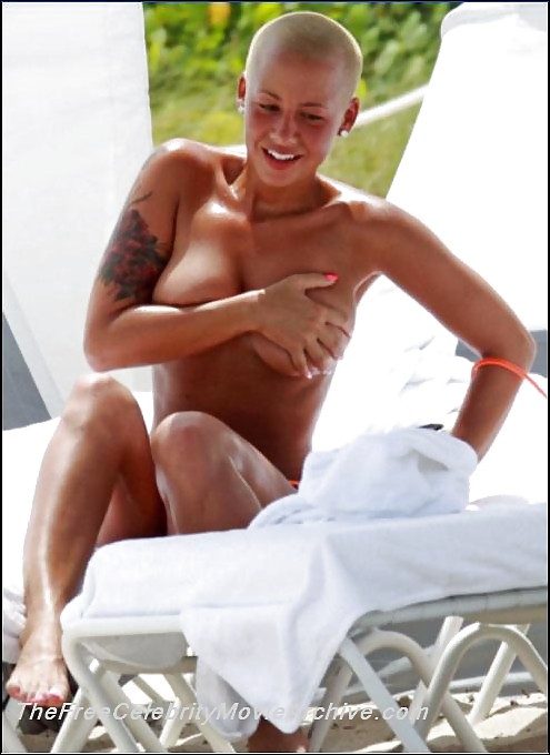 Amber Rose at Beach in Barbados #7328119