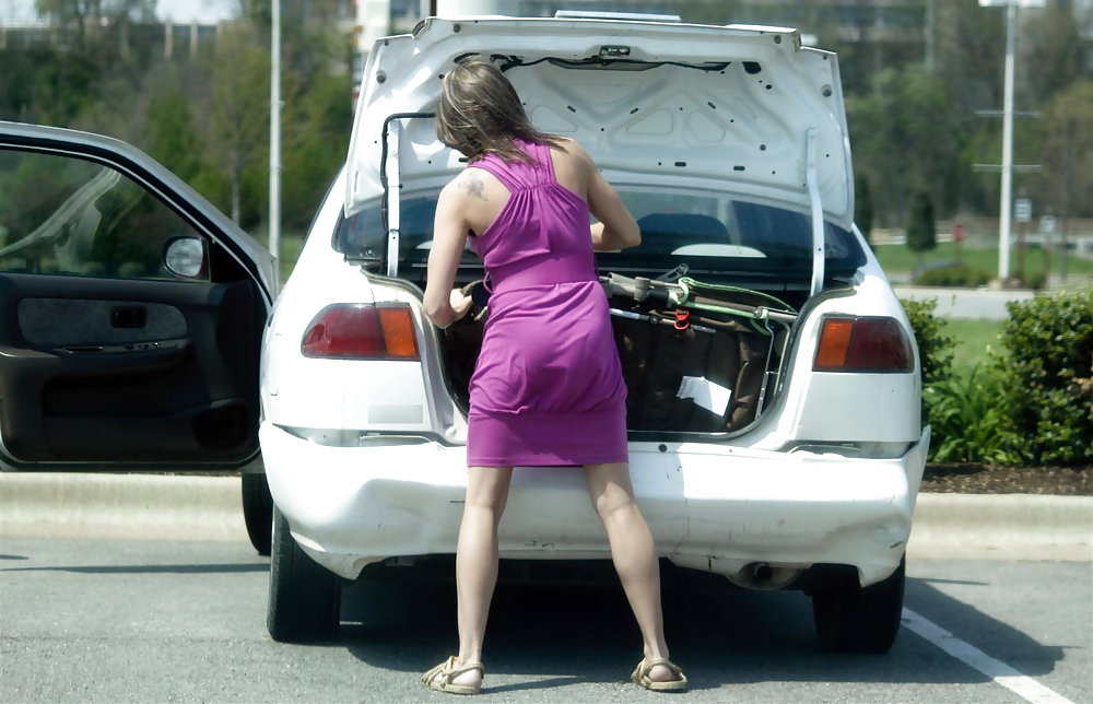 女性の乳首のラインを強調する女性
 #11998304