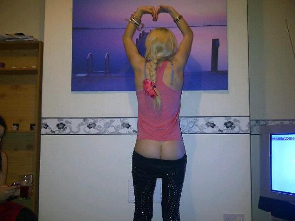 Another random FB Chav - Comments please #19006489
