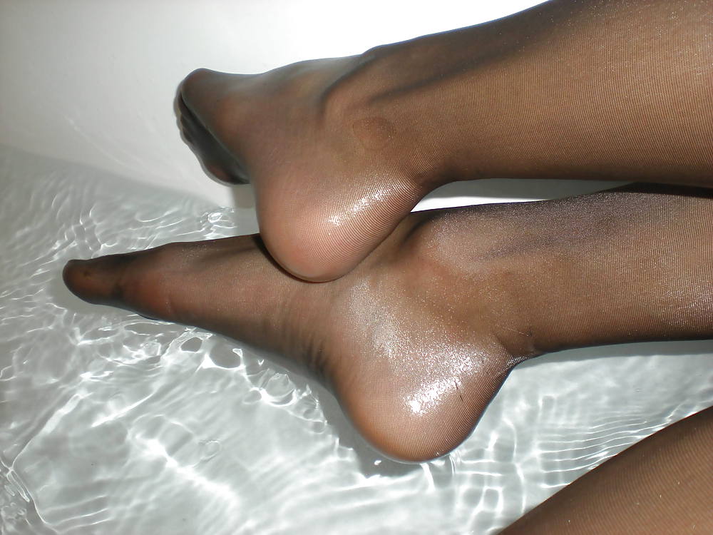 DWT Füße Hahn Beine Nylons #6528400