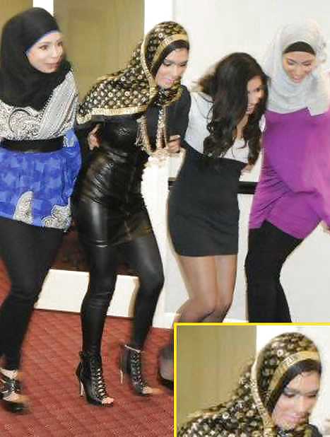 Dancing- hijab niqab jilbab arab turbanli tudung paki mallu #16779255