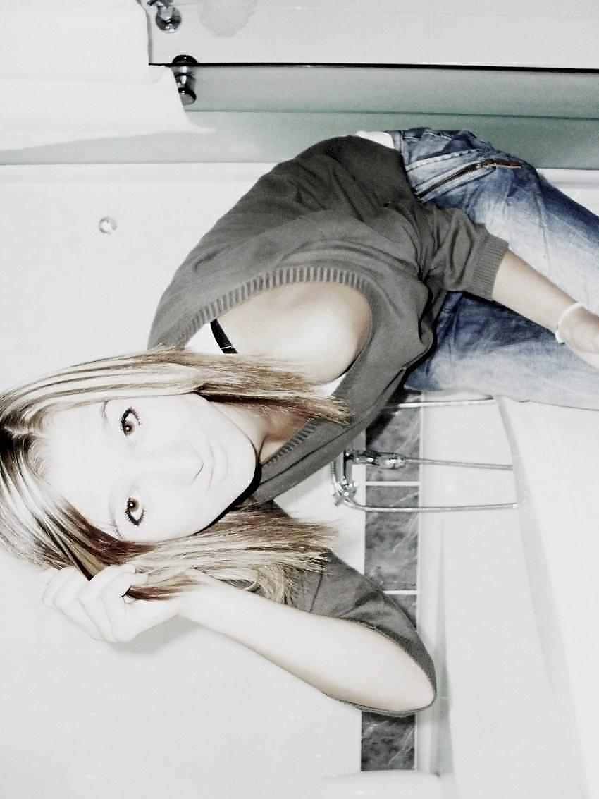 Glücklich #10085347