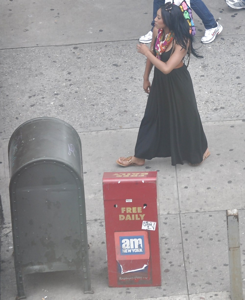 Harlem niñas en el calor 15 - la diva y la parada de autobús
 #4171719