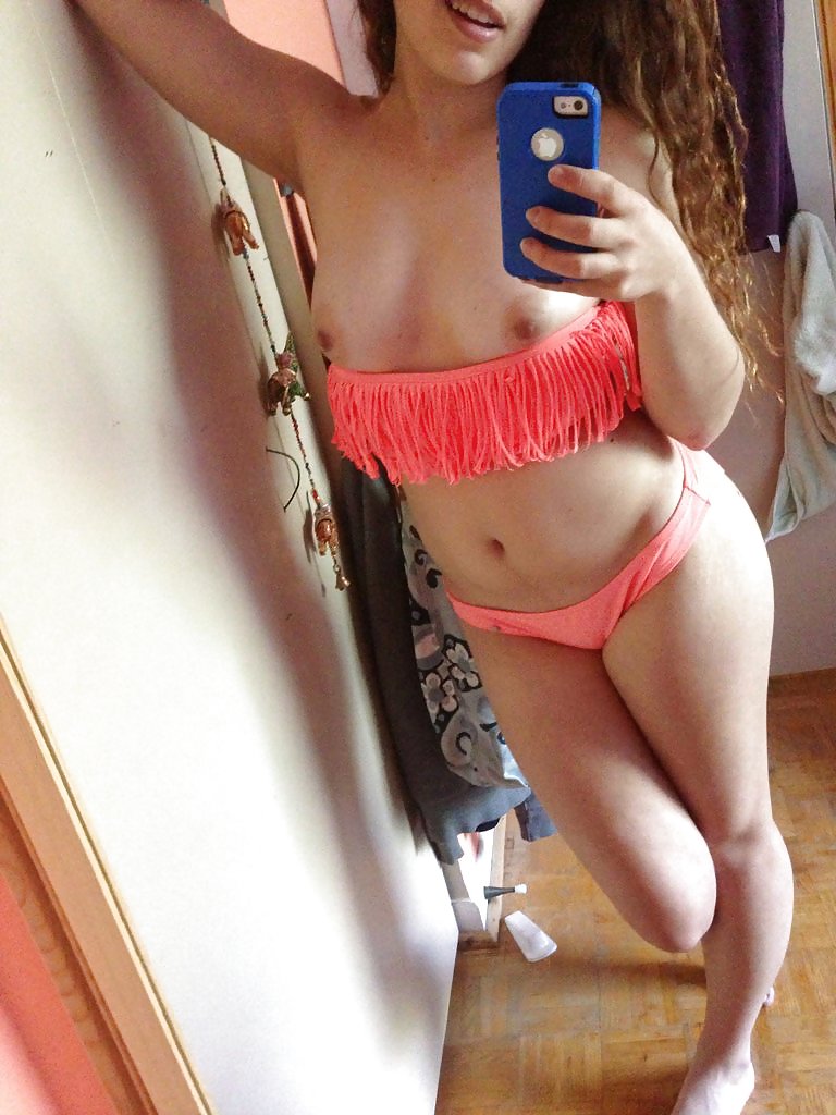 インターネットの女の子
 #19177121