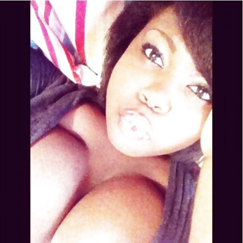 Teen Cleavage Combine #9674537