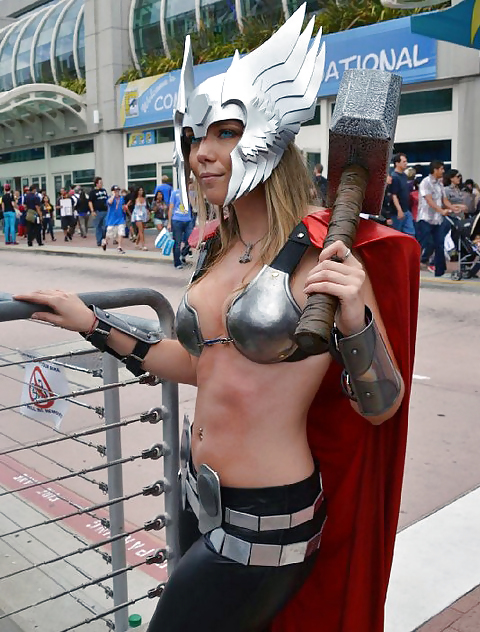 Girls Of Comic Con  #10286762