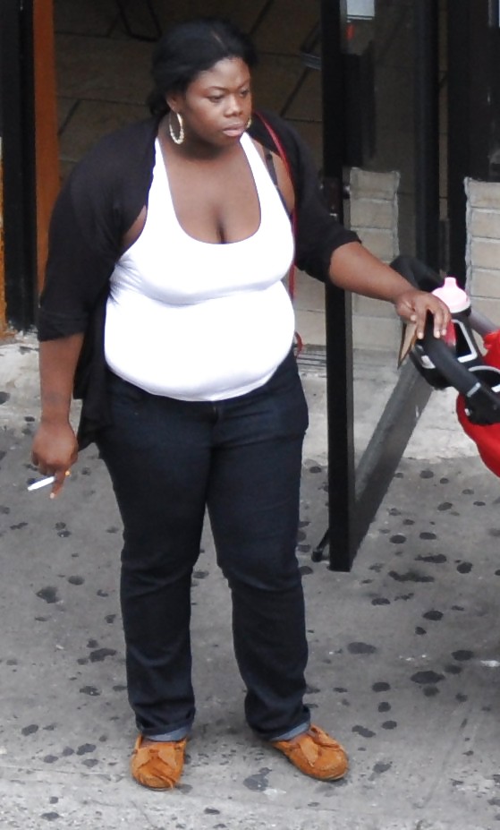 Harlem Girls in the Heat 378 New York-Smoking with the Baby #5705549