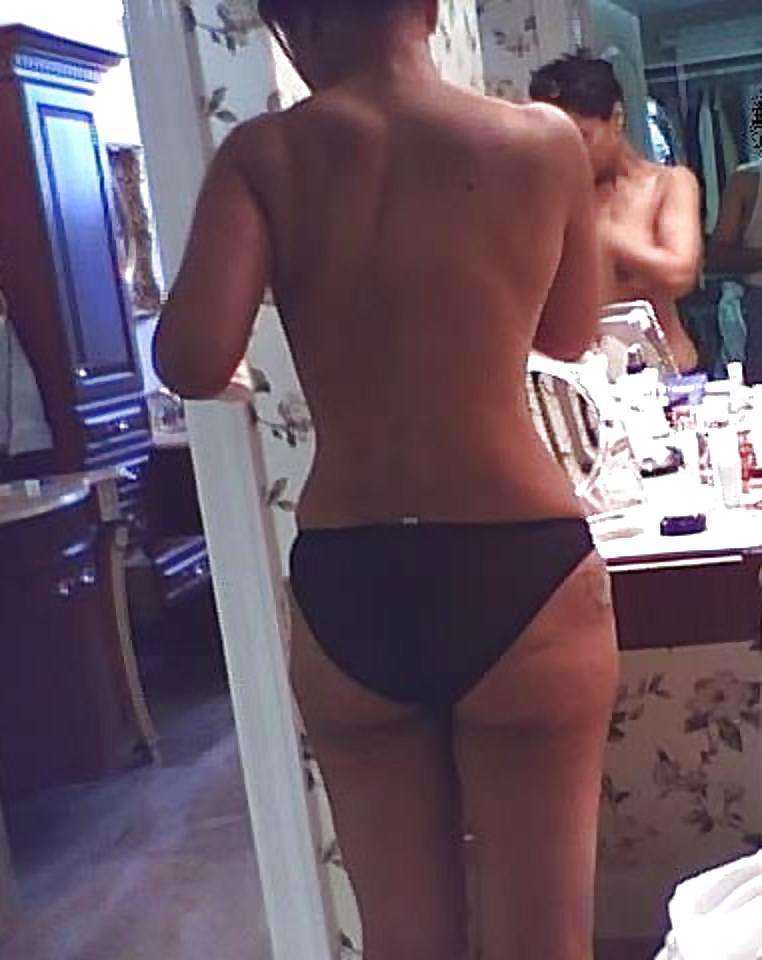 Arab MILF in Dressing rooms #8418098