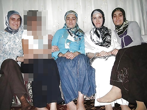 Türkisch, Hijab, Fersen #22177265