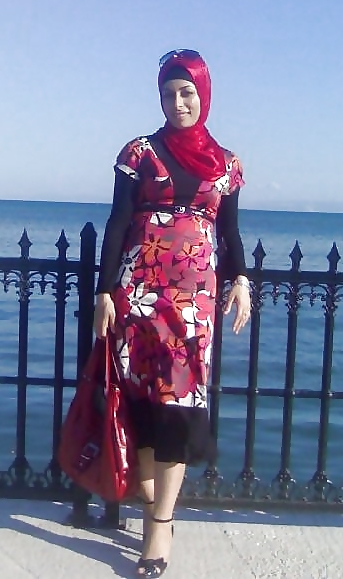 Türkisch, Hijab, Fersen #22177283