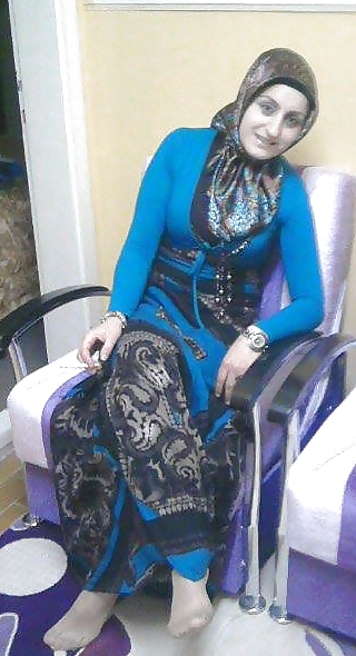 Türkisch, Hijab, Fersen #22177638