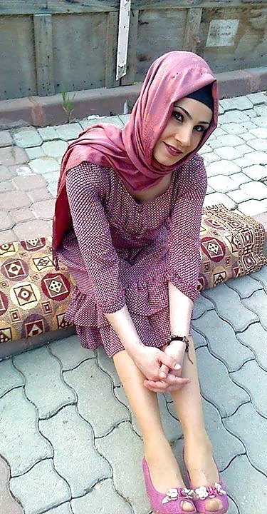 Türkisch, Hijab, Fersen #22177644
