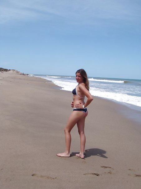 Candi, Junge Heiße Mädchen Am Strand #12492014