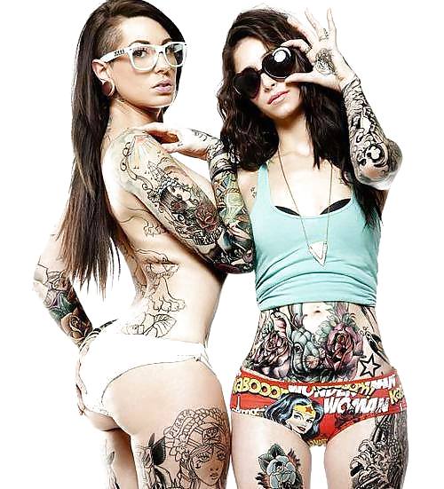 Tatoo y piercing
 #19720219
