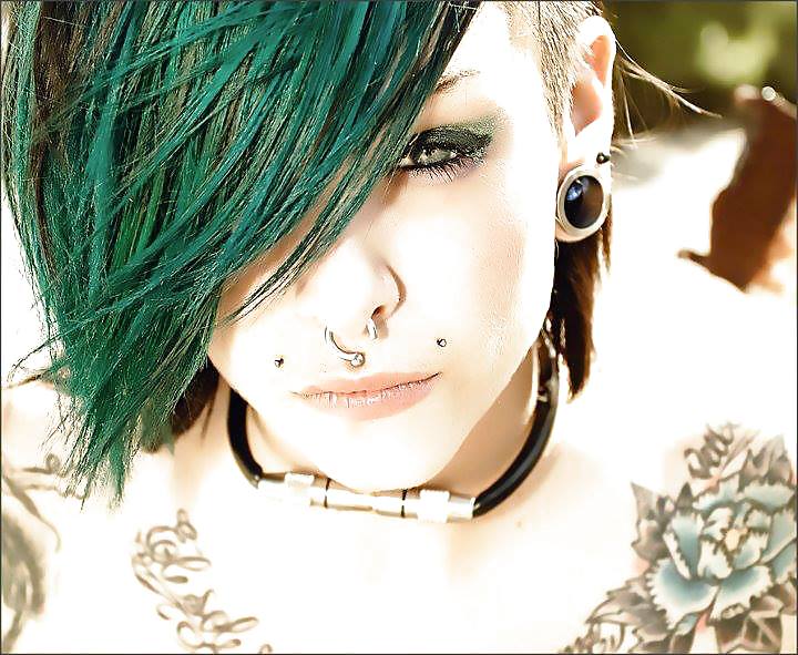 Tatoo y piercing
 #19721560