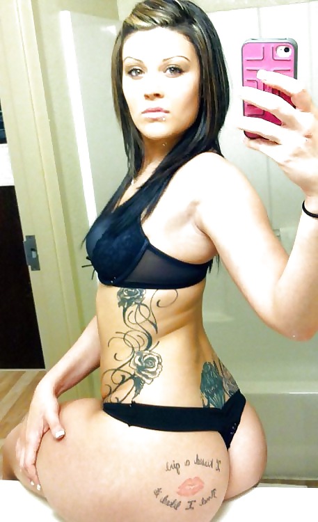 Tatoo y piercing
 #19722311