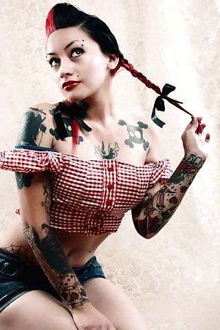 Tatoo & Piercing #19722639
