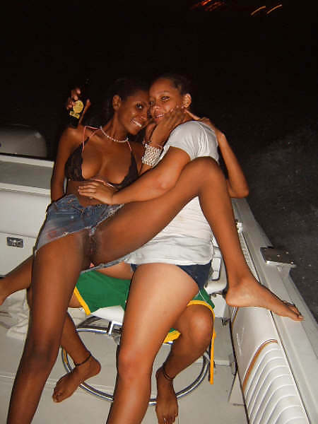Lesbianas jamaicanas
 #9413317