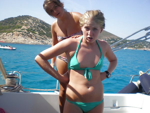 HORNY GERMAN BITCHES ON BEACH - COMMENT DIRTY #9472916