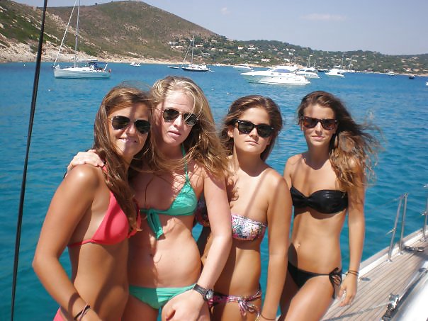 HORNY GERMAN BITCHES ON BEACH - COMMENT DIRTY #9472994