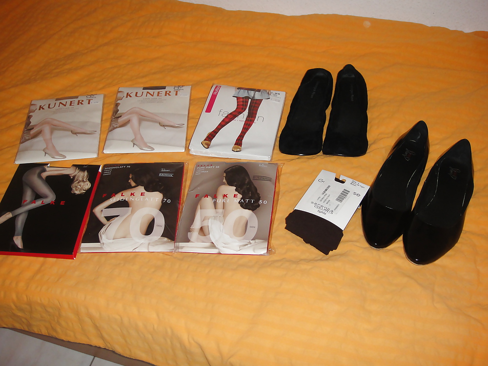 Collants Nouvelle, De Nouvelles Chaussures Et Un Nouveau Jouet #7152544