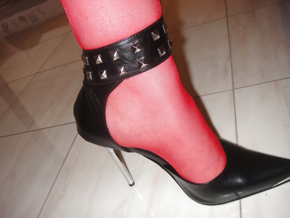 New pantyhose, new shoes and a NEW TOY #7153038