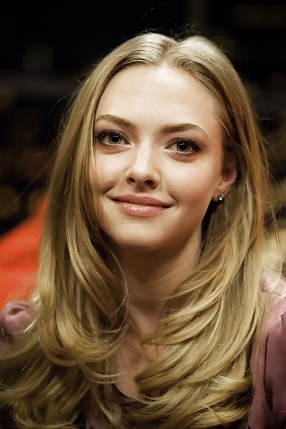 Amanda Seyfried Collection (With Nudes + Fakes) #13644488