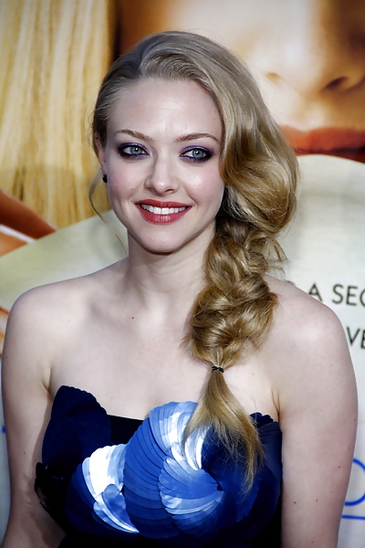 Amanda Seyfried Collection (With Nudes + Fakes) #13644651