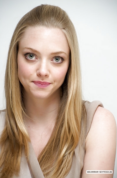 Amanda Seyfried Collection (With Nudes + Fakes) #13644885