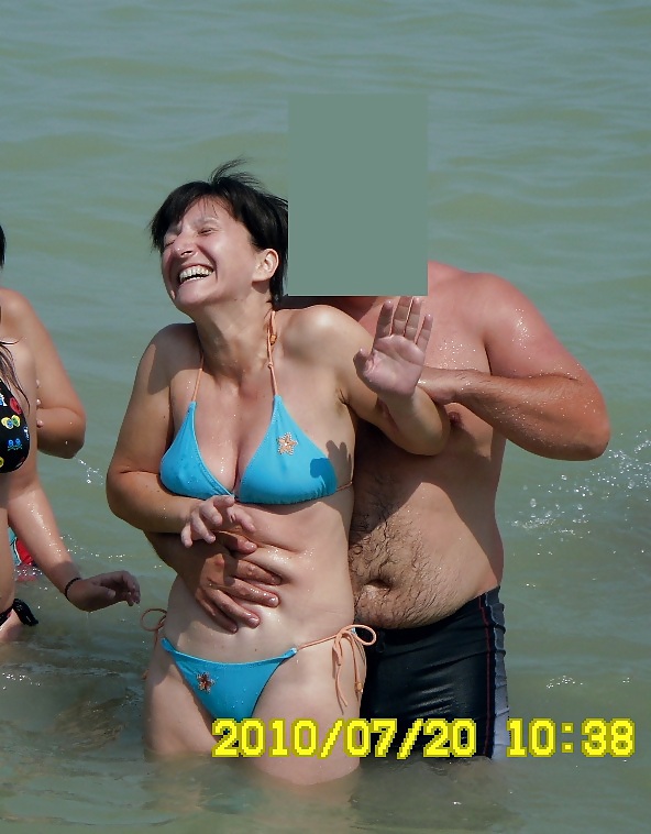 私の友人のセクシーママ
 #17206932