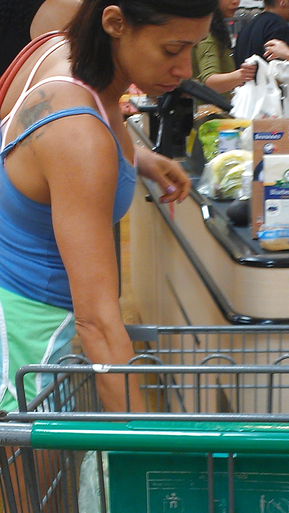 Hot Milf in Grocery Store - Great Cleavage #19948242