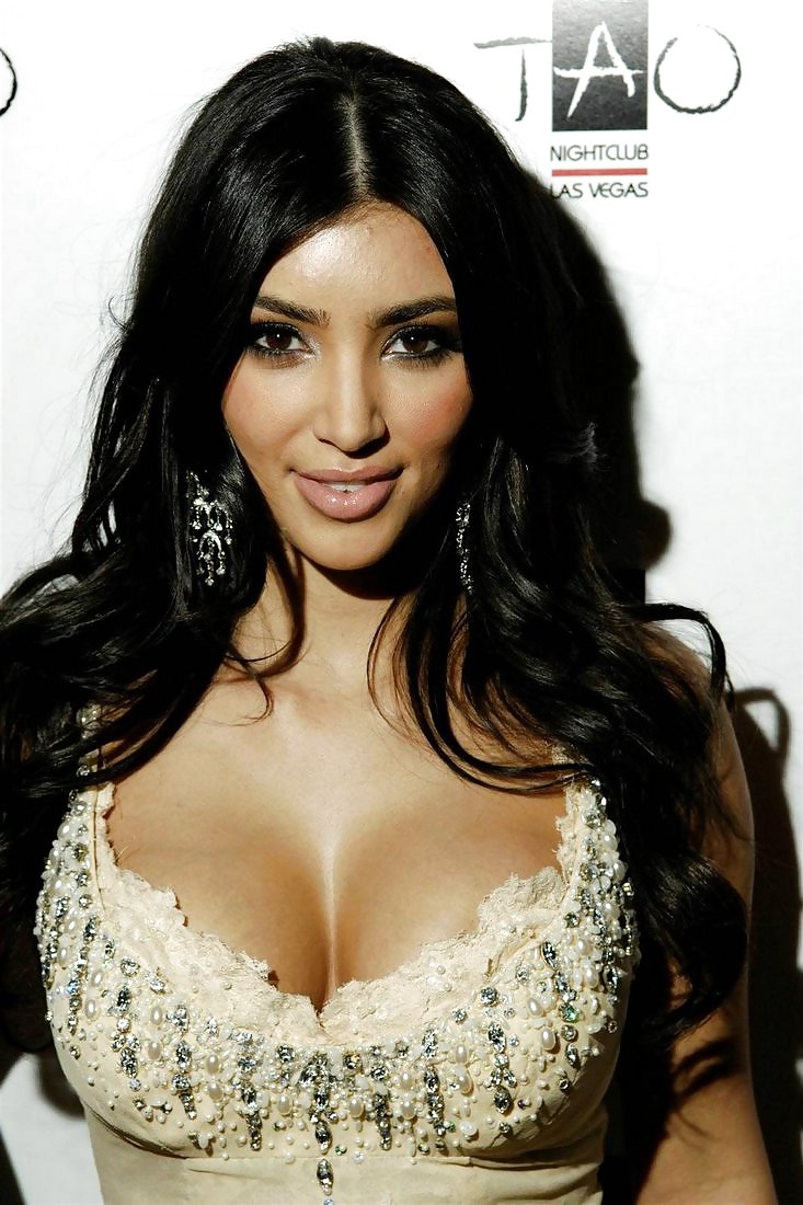 Kim Kardashian in Dashing Dress #4818744