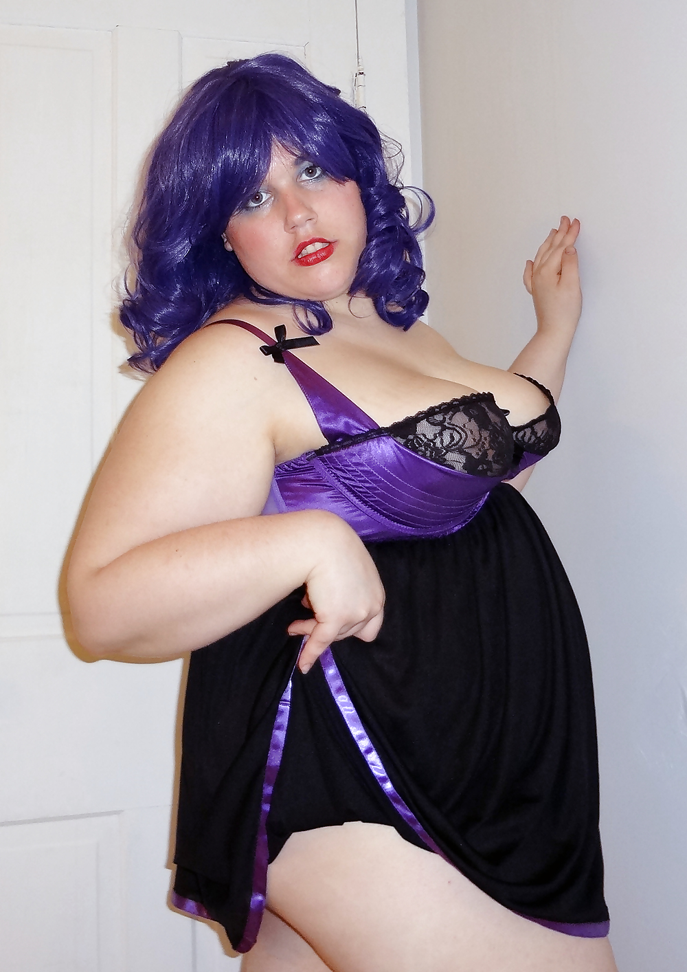 Bbw cosplayer skookum mostra le sue tette e culo
 #19808521